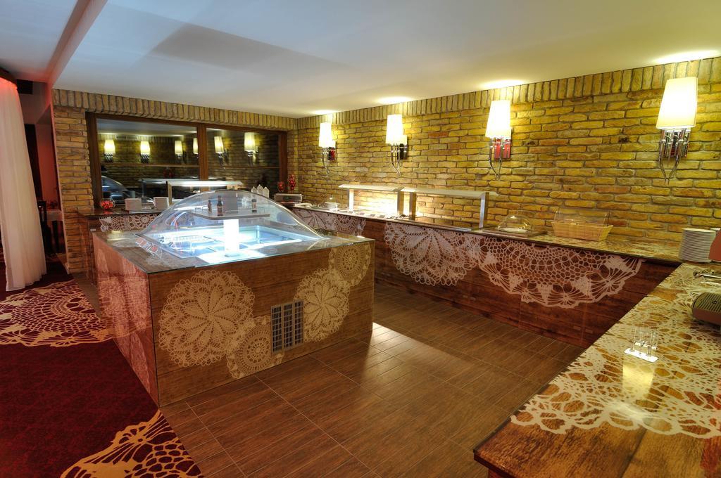 Hotel Cascade Resort & Spa Demjén Buitenkant foto