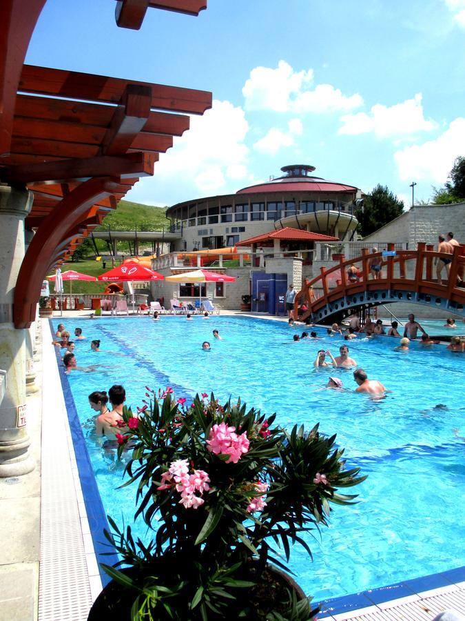 Hotel Cascade Resort & Spa Demjén Buitenkant foto